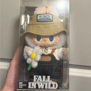 Labubu Fall in wild NEW